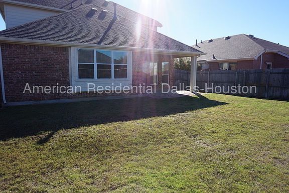 3rd image of 2705 Evening Mist Dr