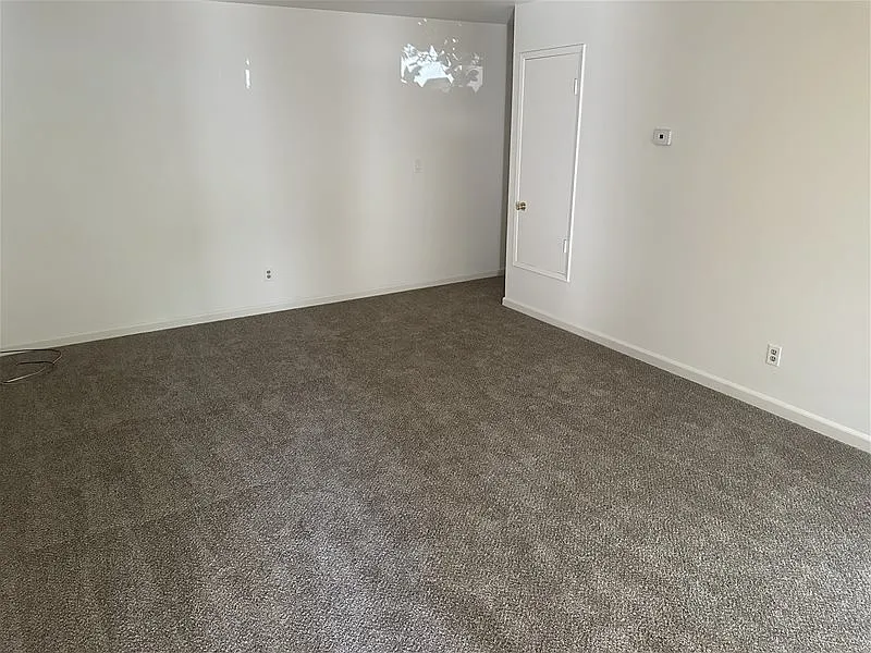2 bed, 1.0 bath, 1000 sqft, $1,850 — Photo 2
