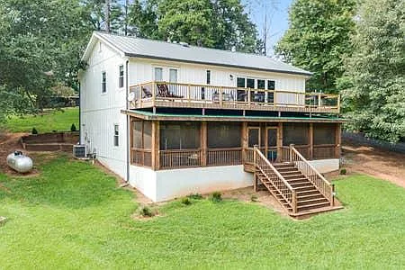 4035 Lacey Dr — Photo 47