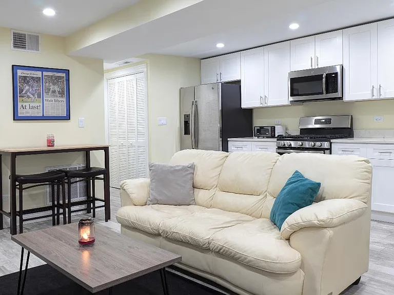 3824 N Kenmore Ave #G — Photo 5