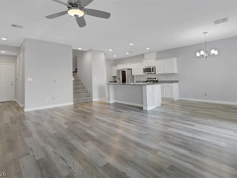 89 Sertata Ct — Photo 9
