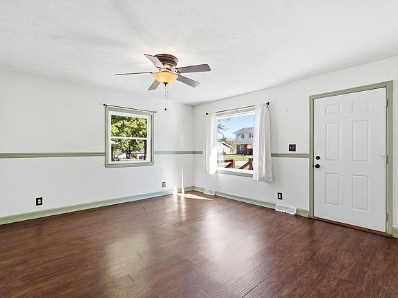 4th image of 211 Brookfield Dr