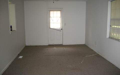 2nd image of 1371 E Highway 24