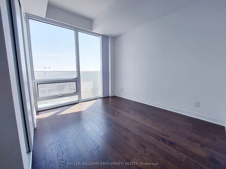 88 Harbour St #6304 — Photo 7