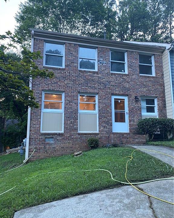 1st image of 1432 Twin Branches Cir SE