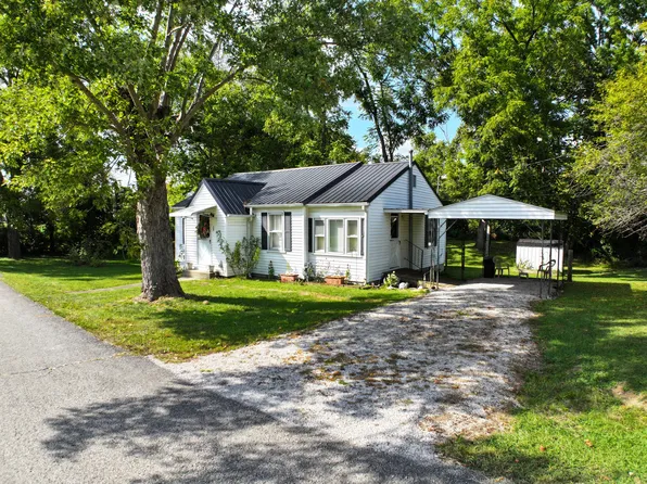 85 Riverview Rd, Irvine, KY 40336