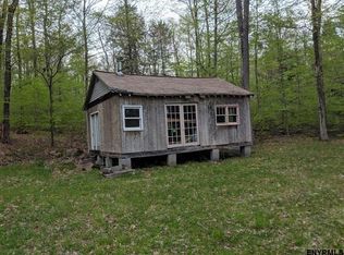 20 Benker School Way, Grafton, NY 12082