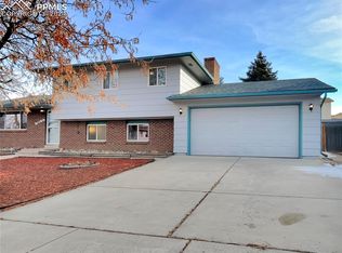 1811 Van Diest Rd, Colorado Springs, CO 80915