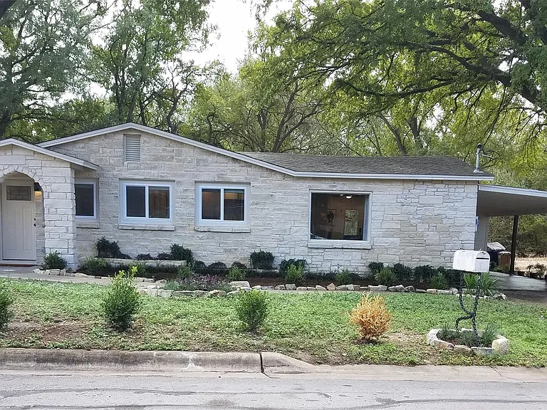 5405 Hudson St — Photo 1