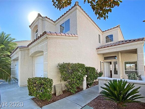 2nd image of 1520 Horizon Crest Ct