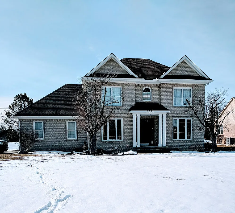 4364 Oak Pointe Dr photo 1
