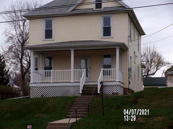 950 University Ave