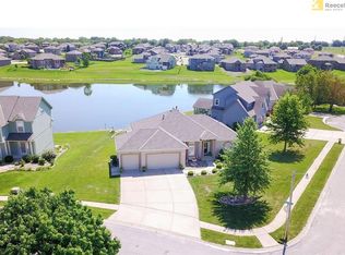 313 SE Chelsea Dr, Lees Summit, MO 64063