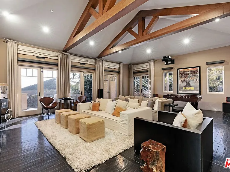 8 Beverly Ridge Ter — Photo 42