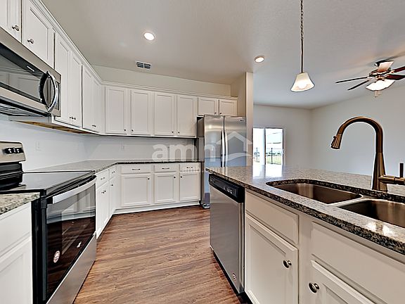 4th image of 420 Sandstone Dr