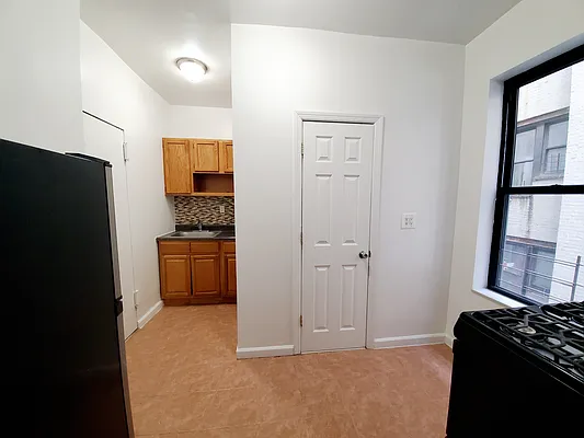 Rented by Douglas Elliman | media 3