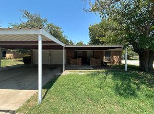 6053 Ridgecrest Dr, Watauga, TX 76148