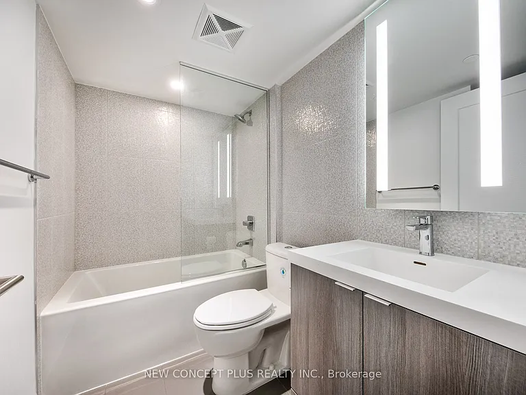 585 Bloor St E #1718 — Photo 13