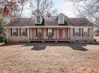 122 Robbens Dr, McDonough, GA 30252