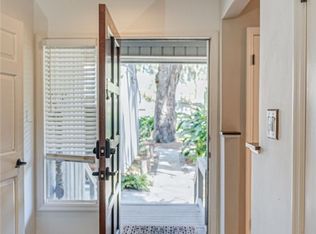 9 Windlass Ct, Savannah, GA 31411