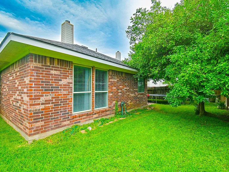 16302 Ash Point Ln — Photo 30