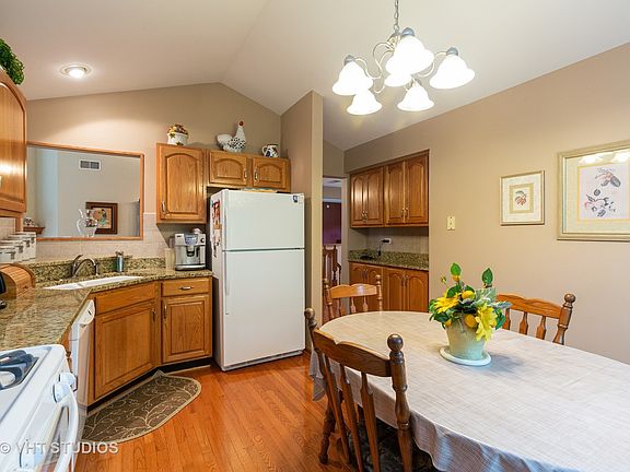 4th image of 1652 Cayman Ct Unit 2