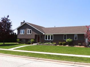 9401 Grayce Dr, Sturtevant, WI 53177