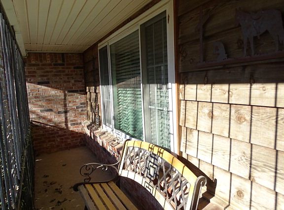 3rd image of 1616 Golder Ave