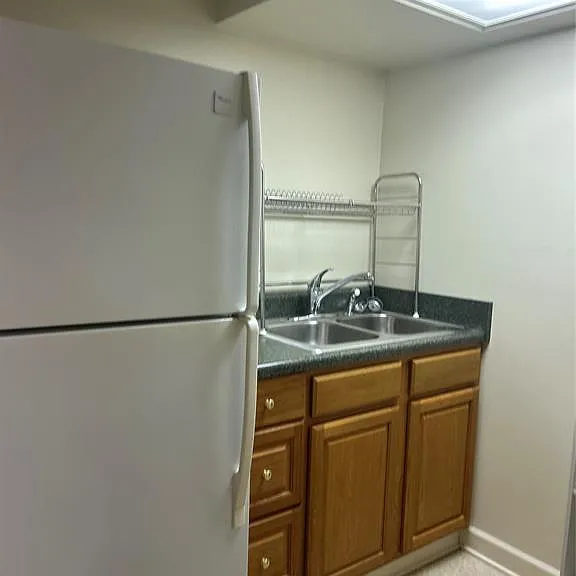 8001 Buckingham Ln — Photo 5