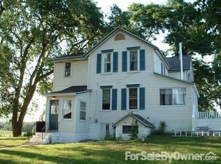 21041 16th Ave, Conklin, MI 49403