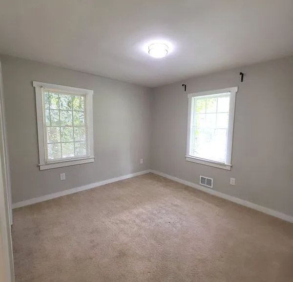 2741 Norma Cir — Photo 12