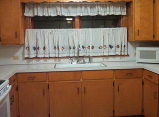 901 W Maplewood St #1, Marion, IL 62959