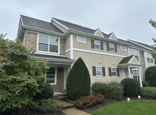 701 Brentwood Dr, Lititz, PA 17543