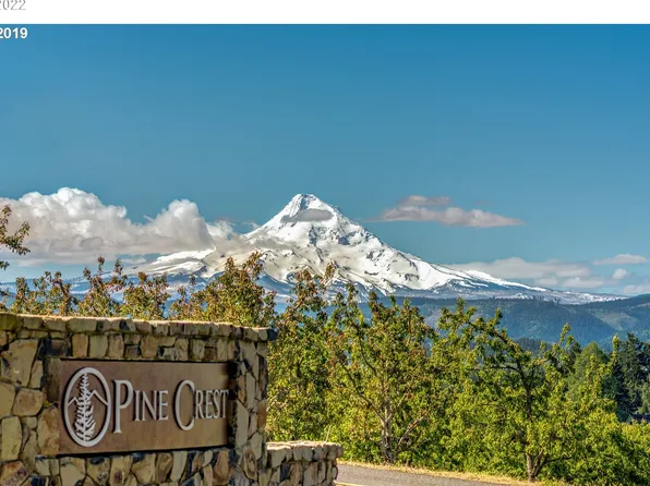 1340 Hidden Oaks Dr, Hood River, OR 97031