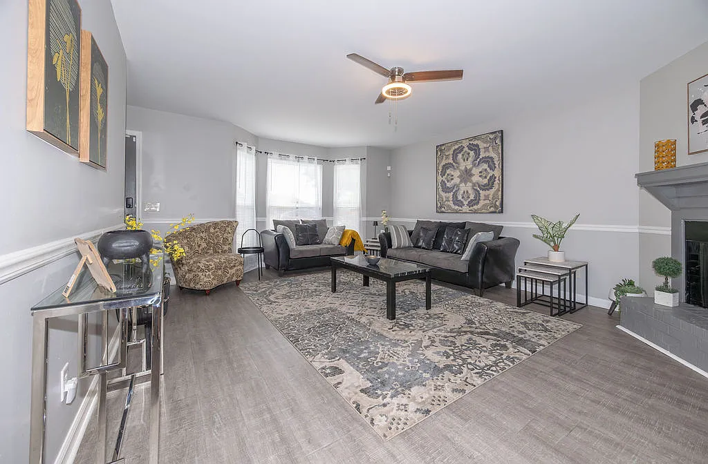 1810 Violet Ct — Photo 4