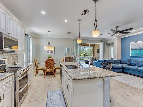 4th image of 21647 Bella Terra BLVD
