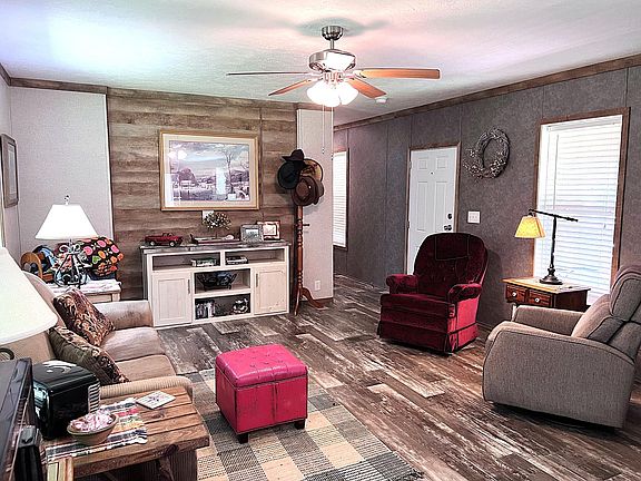 4th image of 612 Kera Dr