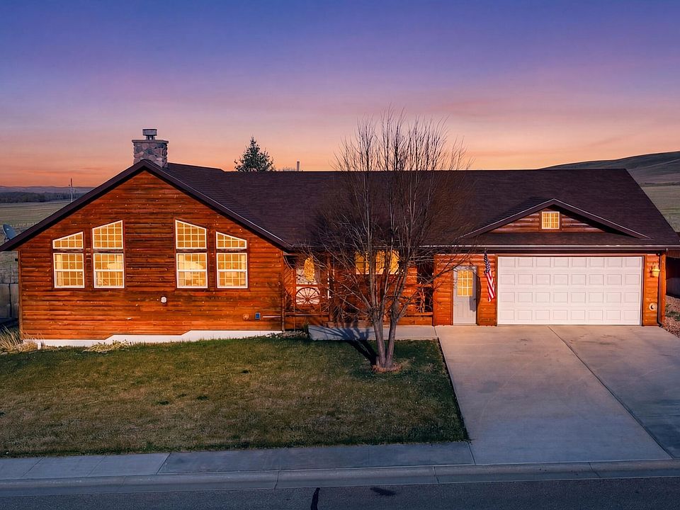 1st image of 66 Kelly Ln