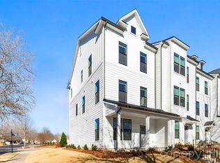 604 District Ct, Fort Mill, SC 29708