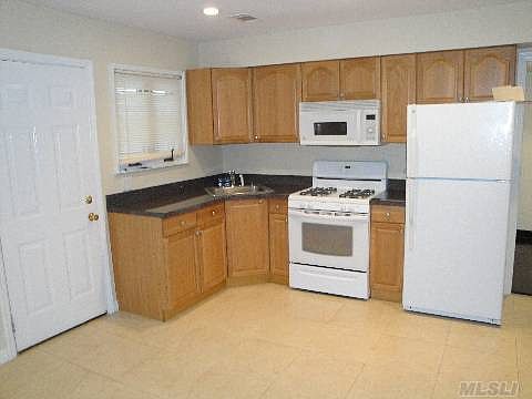 5th image of 16337 88th St
