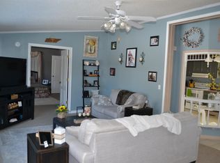 374 South Rd, Cottontown, TN 37048