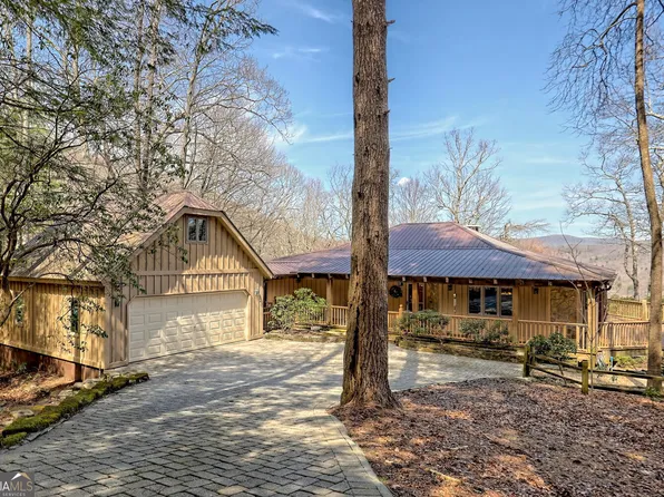 1137 Alex Mountain Dr, Dillard, GA 30537