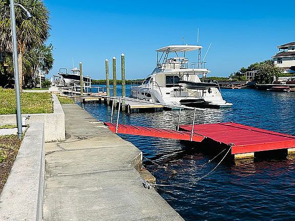 3rd image of 3295 Minnow Creek Dr