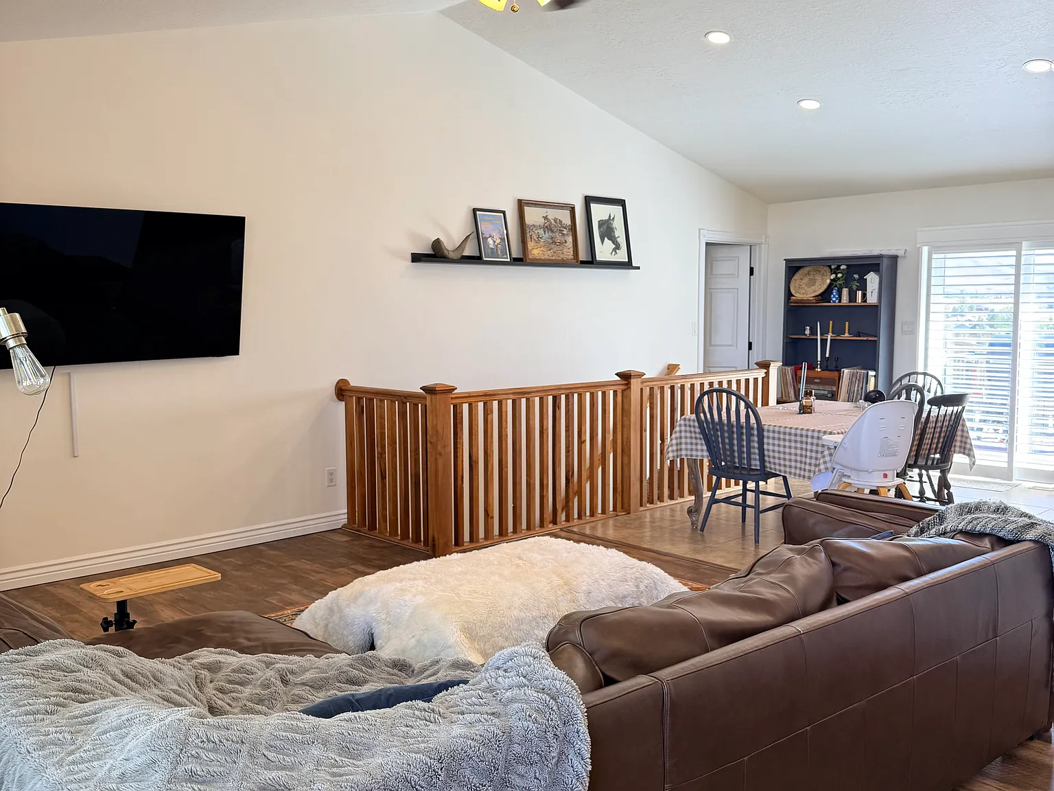 5 bed, 3252 sqft, $3,300 — Photo 3