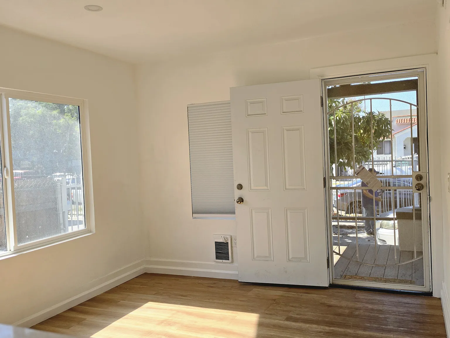 2 bed, 750 sqft, $2,295 — Photo 1