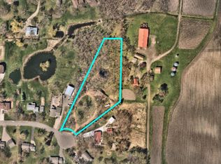 19508 Country Cir E, Rogers, MN 55374