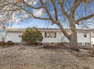 200 Bloomer St W, Morristown, MN 55052