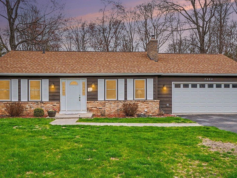 1st image of 7682 Woodlea Dr W