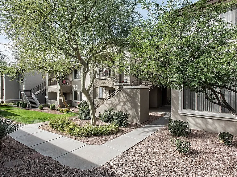 Kota North Scottsdale — Photo 26