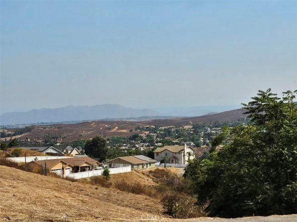 0 Four Winds Dr #72, Riverside, CA 92503